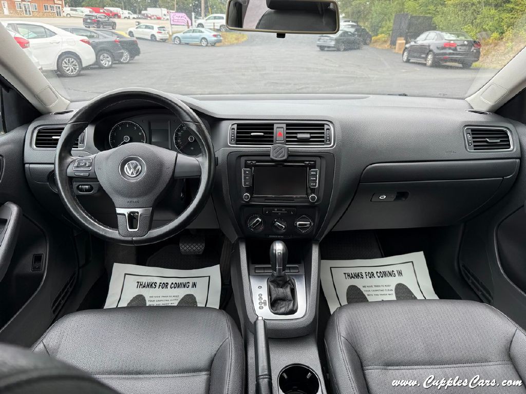 2012 Volkswagen Jetta Image 16