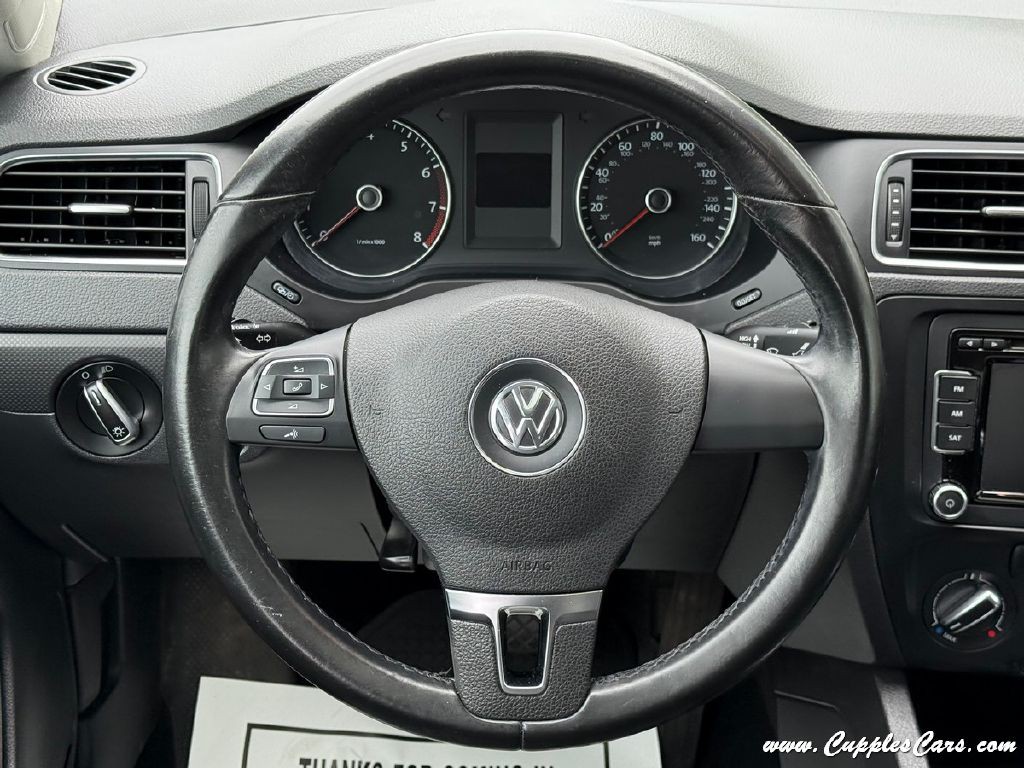 2012 Volkswagen Jetta Image 20