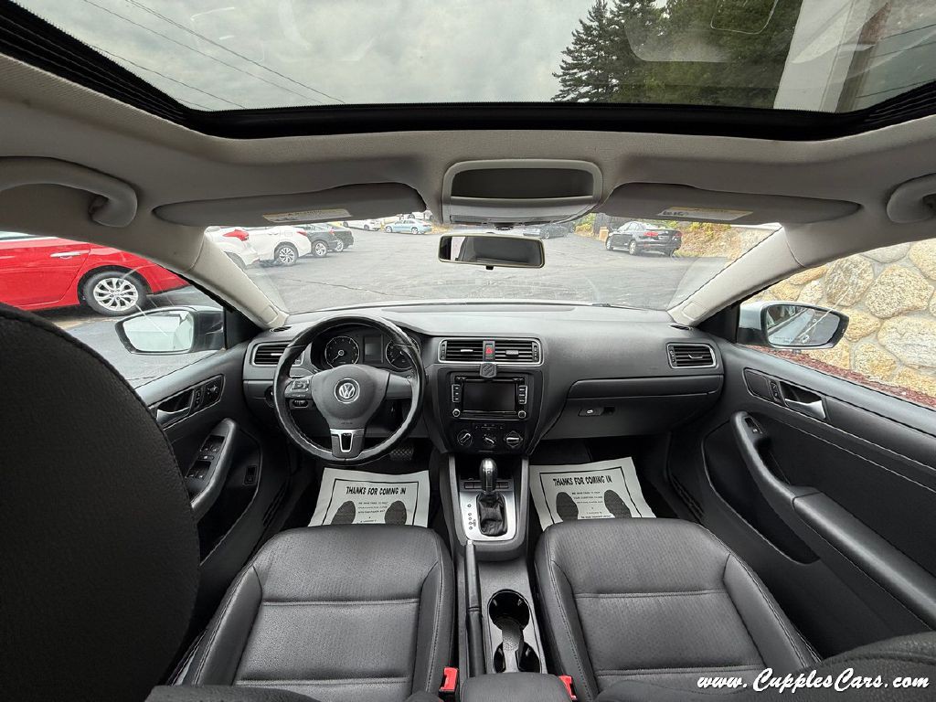 2012 Volkswagen Jetta Image 21