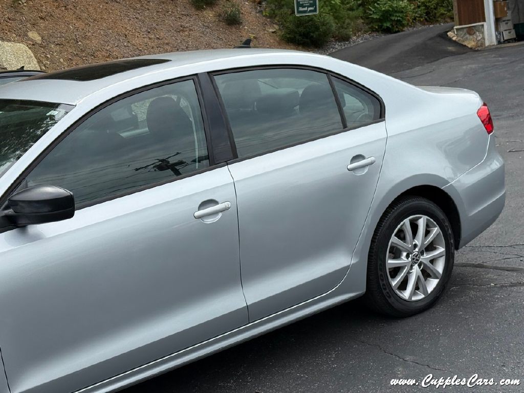2012 Volkswagen Jetta Image 34