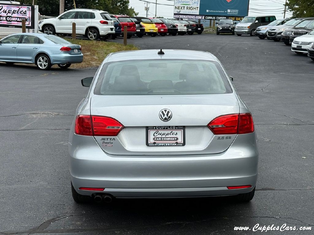 2012 Volkswagen Jetta Image 36