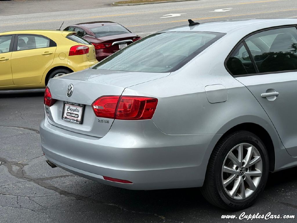 2012 Volkswagen Jetta Image 37