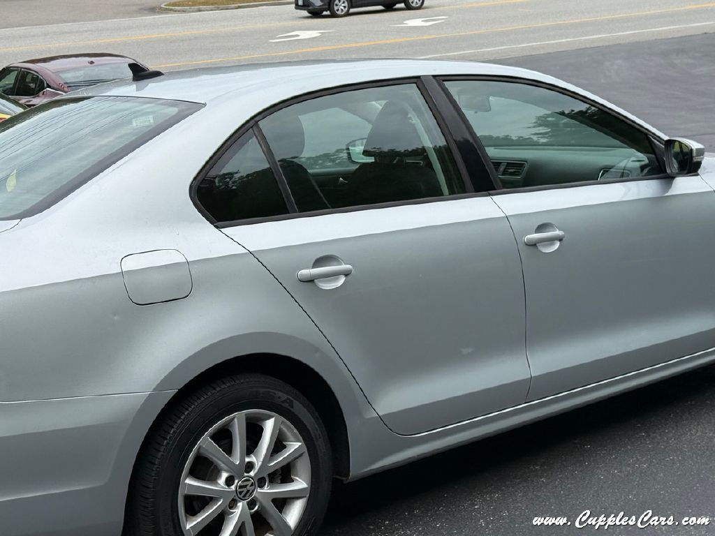 2012 Volkswagen Jetta Image 38