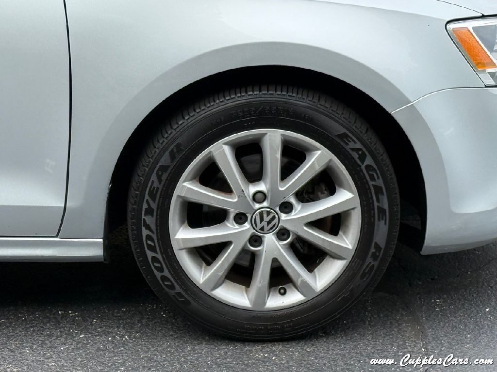 2012 Volkswagen Jetta Image 41