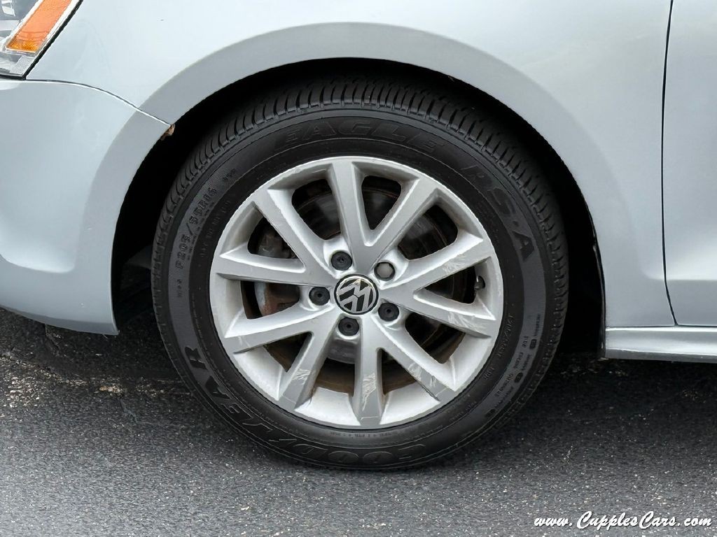 2012 Volkswagen Jetta Image 44
