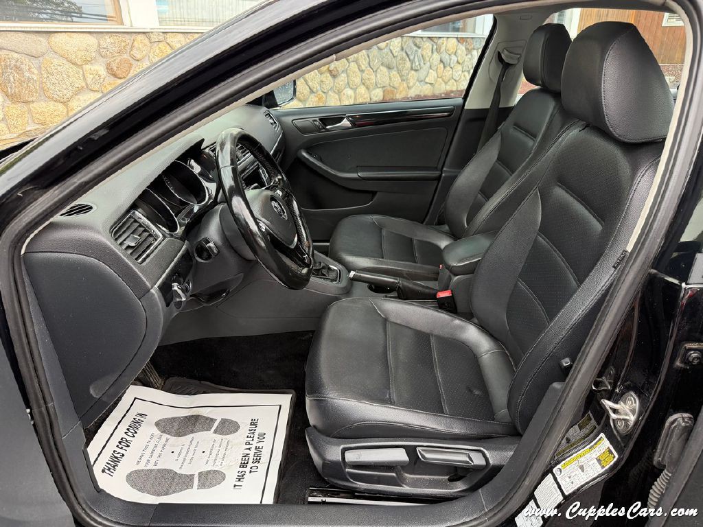 2016 Volkswagen Jetta Image 3