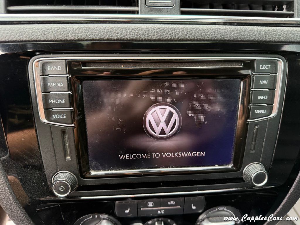 2016 Volkswagen Jetta Image 16