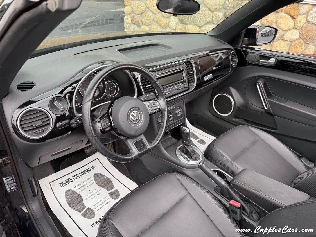 2014 Volkswagen Beetle Image 4
