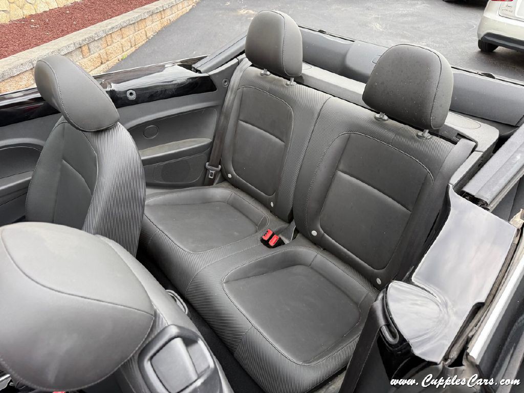 2014 Volkswagen Beetle Image 6