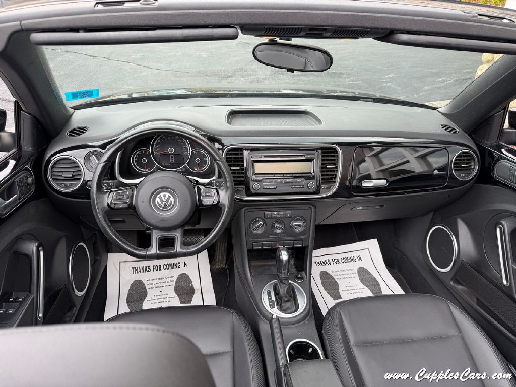 2014 Volkswagen Beetle Image 13