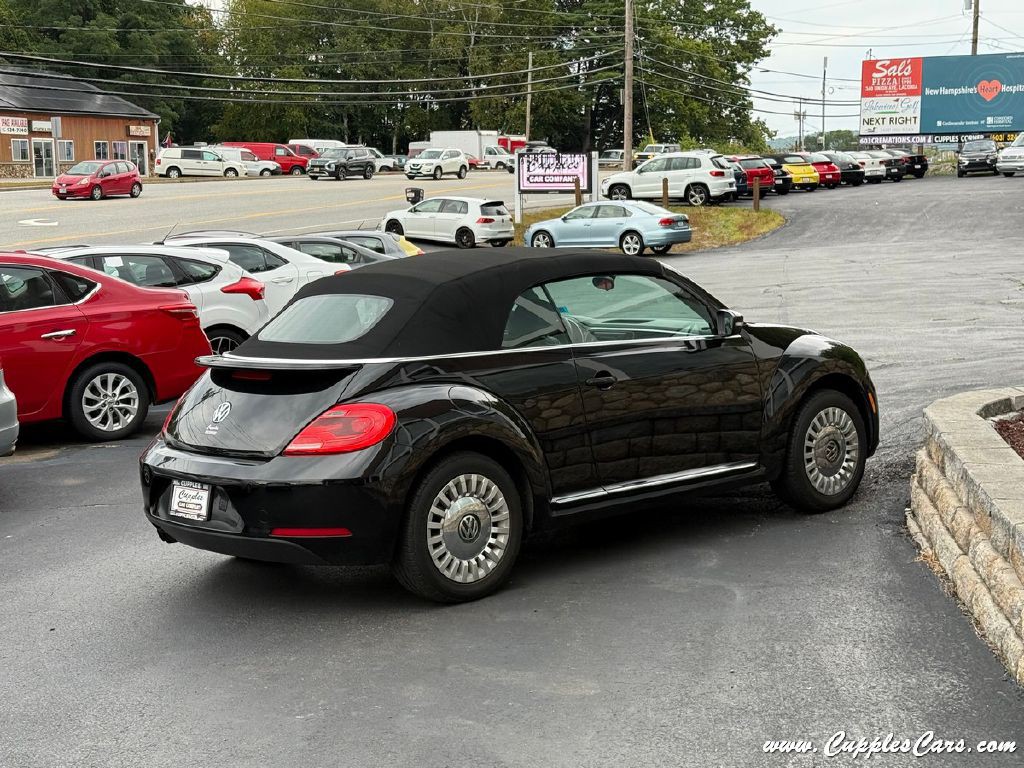 2014 Volkswagen Beetle Image 23