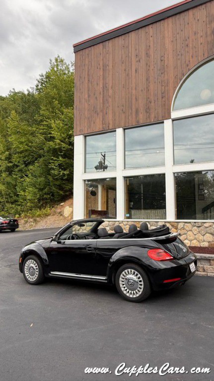 2014 Volkswagen Beetle Image 29
