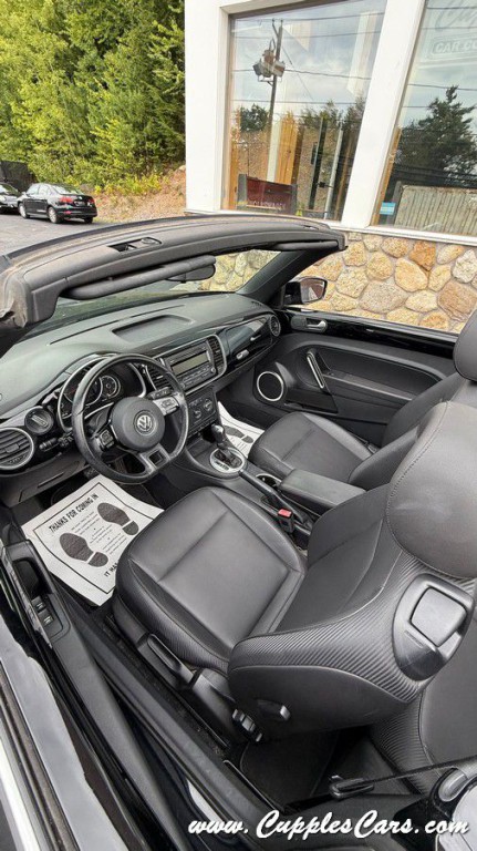 2014 Volkswagen Beetle Image 30