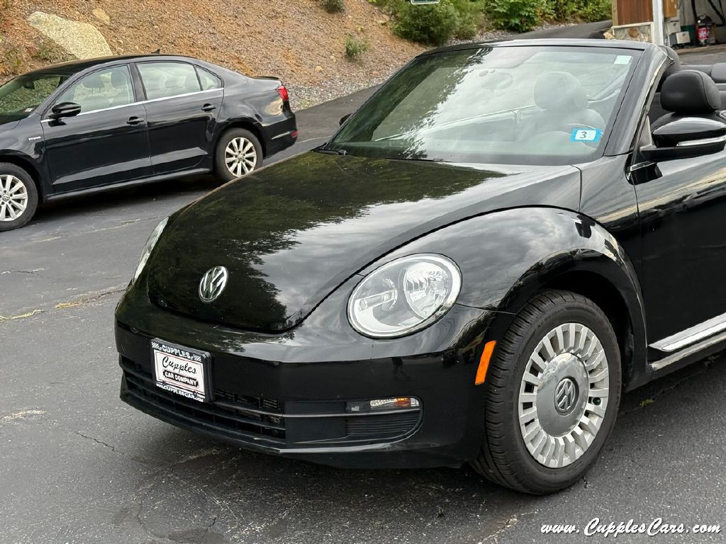 2014 Volkswagen Beetle Image 36