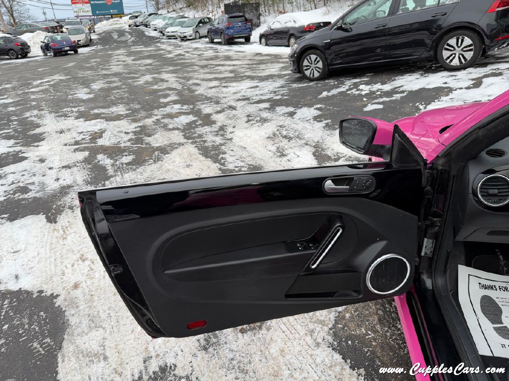 2014 Volkswagen Beetle Image 6