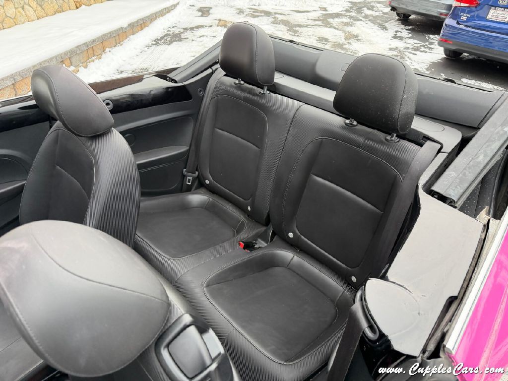 2014 Volkswagen Beetle Image 7