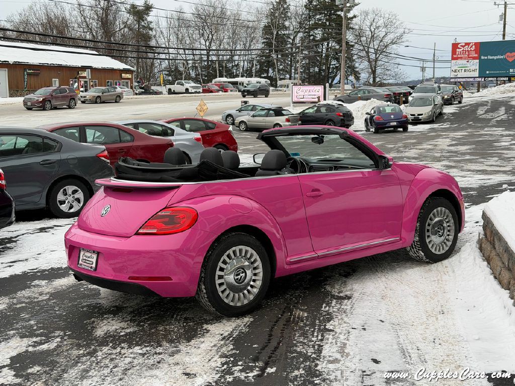 2014 Volkswagen Beetle Image 9