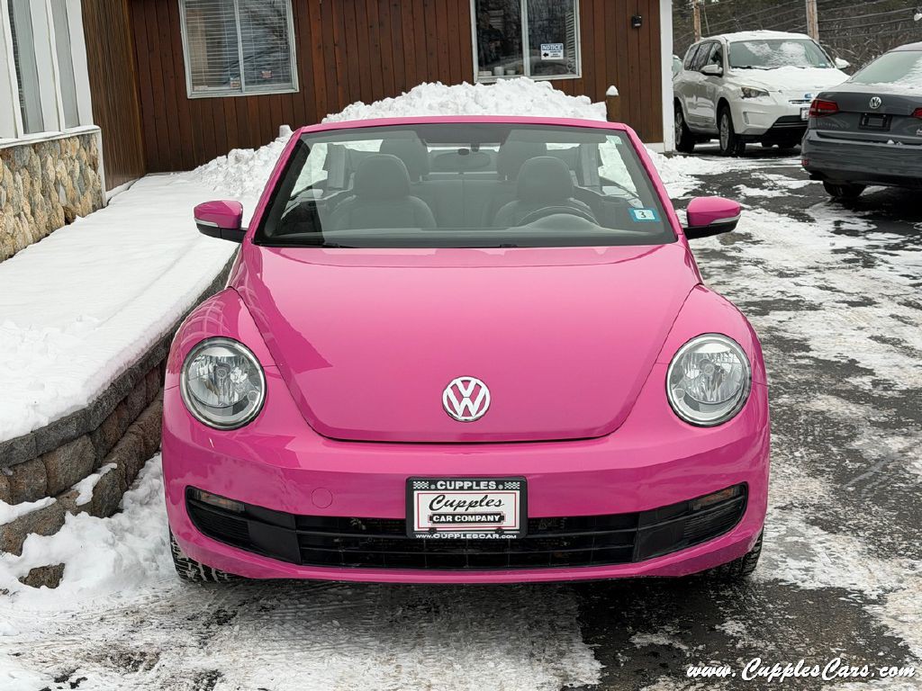2014 Volkswagen Beetle Image 13