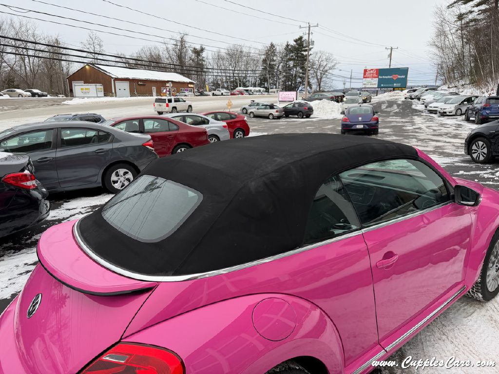 2014 Volkswagen Beetle Image 18