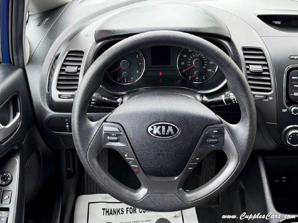 2017 Kia Forte Image 18