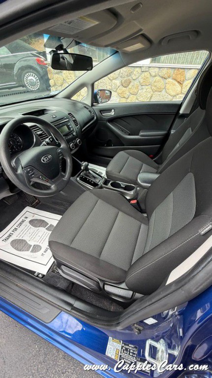 2017 Kia Forte Image 26