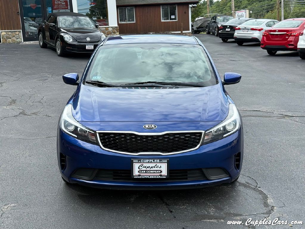 2017 Kia Forte Image 28
