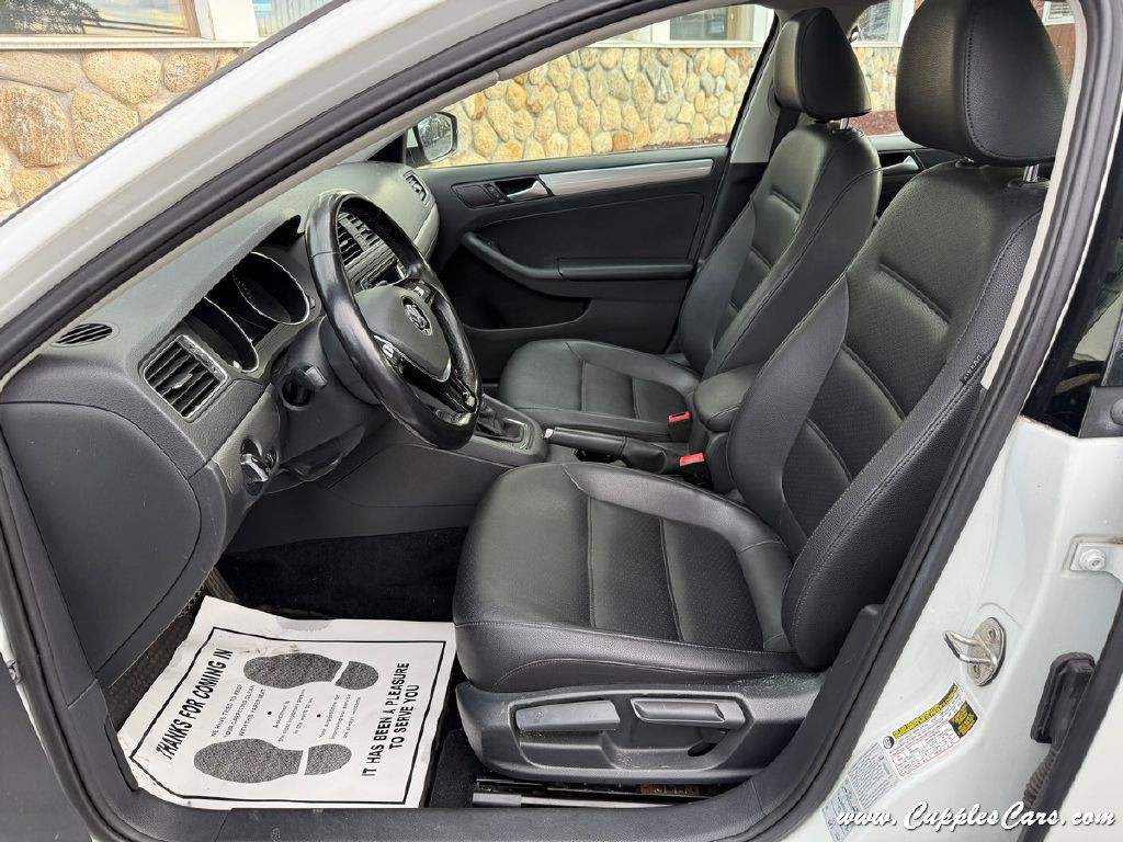 2017 Volkswagen Jetta Image 3