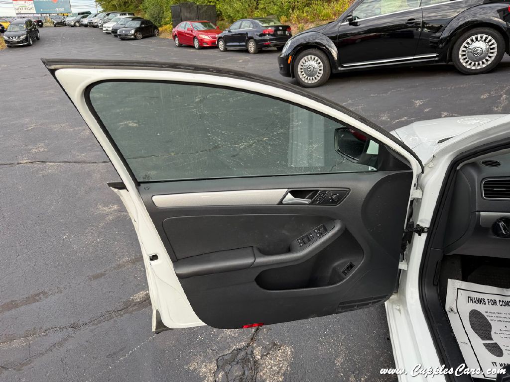 2017 Volkswagen Jetta Image 5