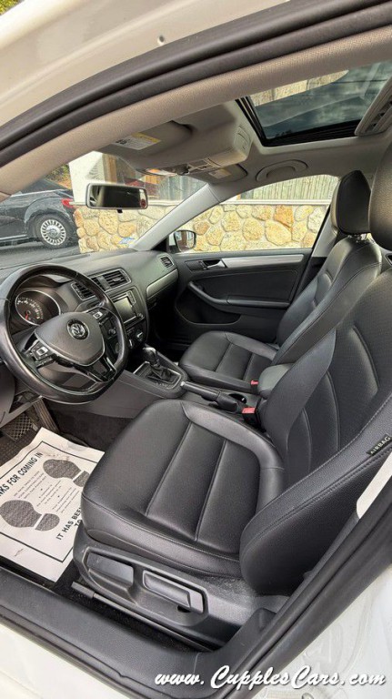 2017 Volkswagen Jetta Image 29