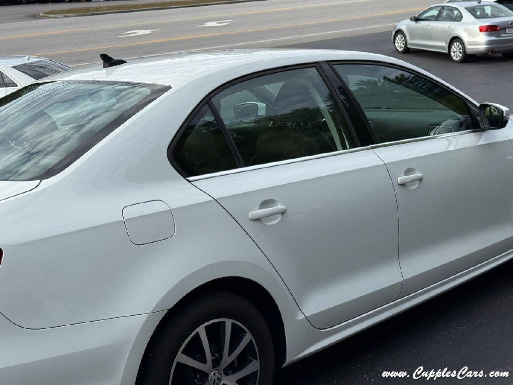 2017 Volkswagen Jetta Image 38