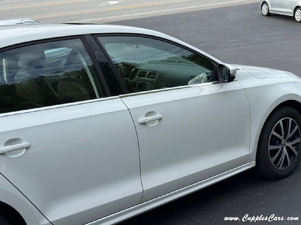 2017 Volkswagen Jetta Image 39