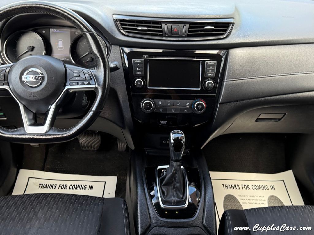 2019 Nissan Rogue Image 18