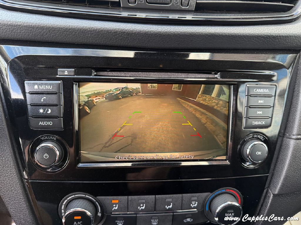 2019 Nissan Rogue Image 24