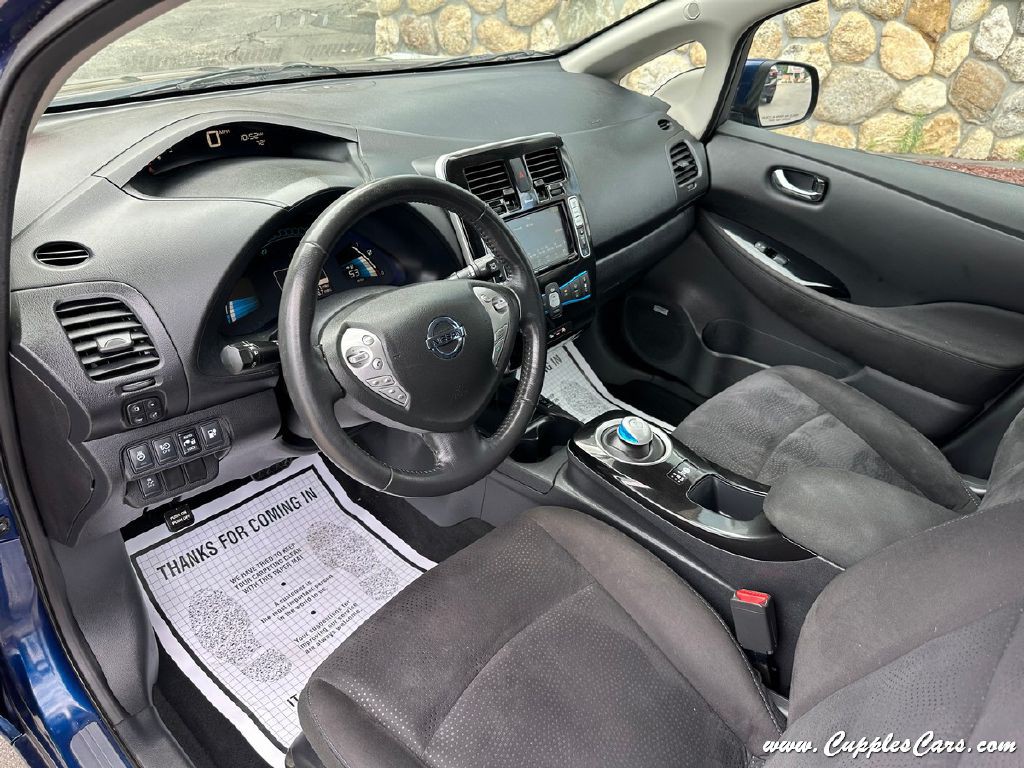 2016 Nissan Leaf Image 4