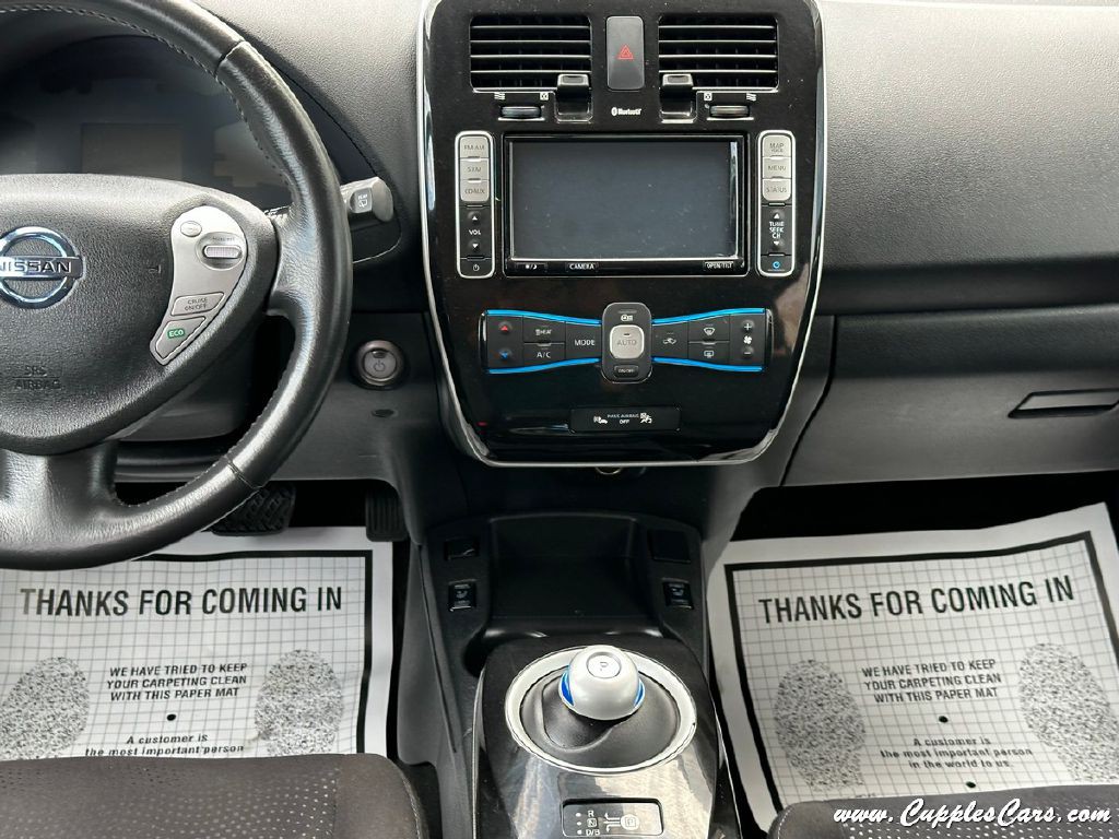 2016 Nissan Leaf Image 19