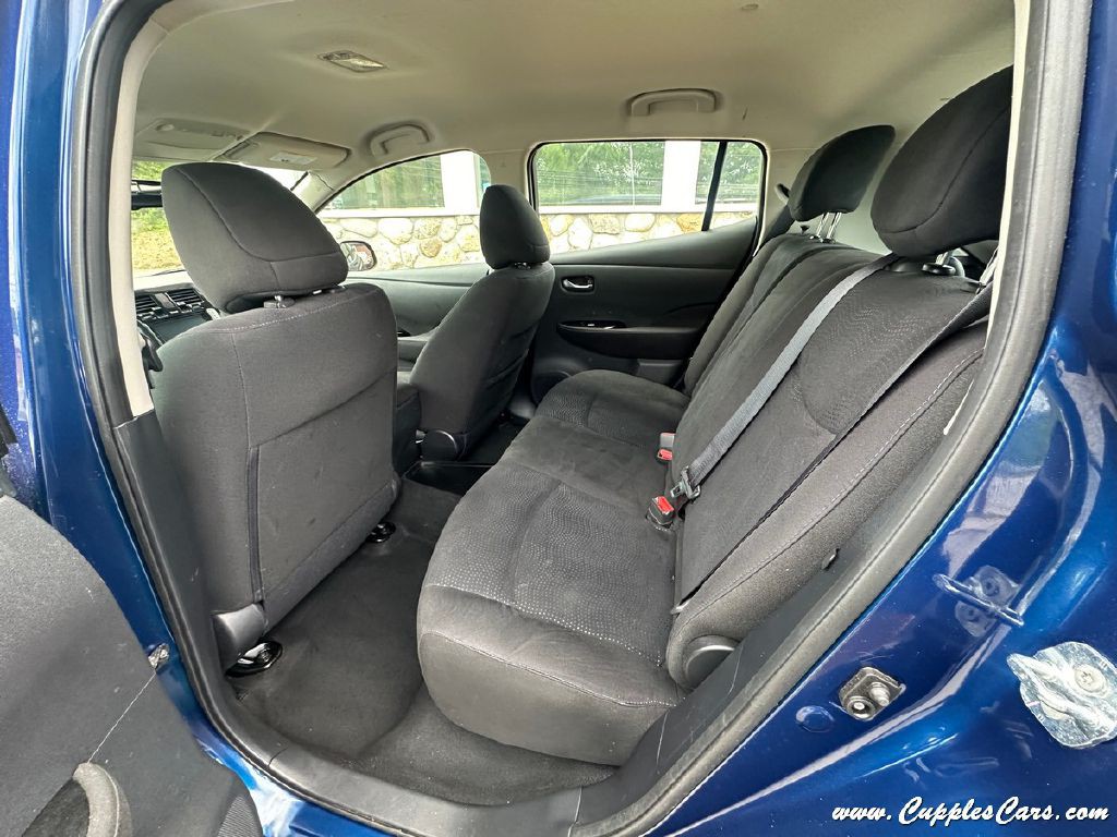 2016 Nissan Leaf Image 23