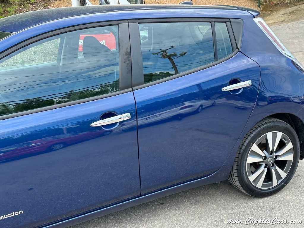 2016 Nissan Leaf Image 37