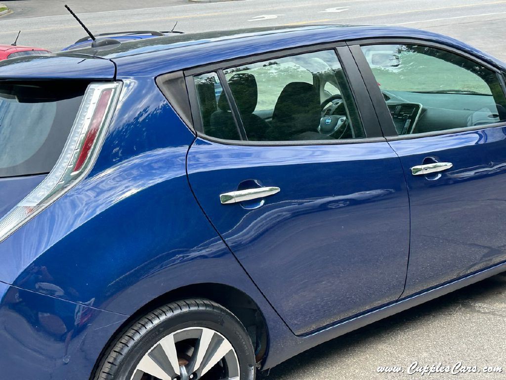 2016 Nissan Leaf Image 41