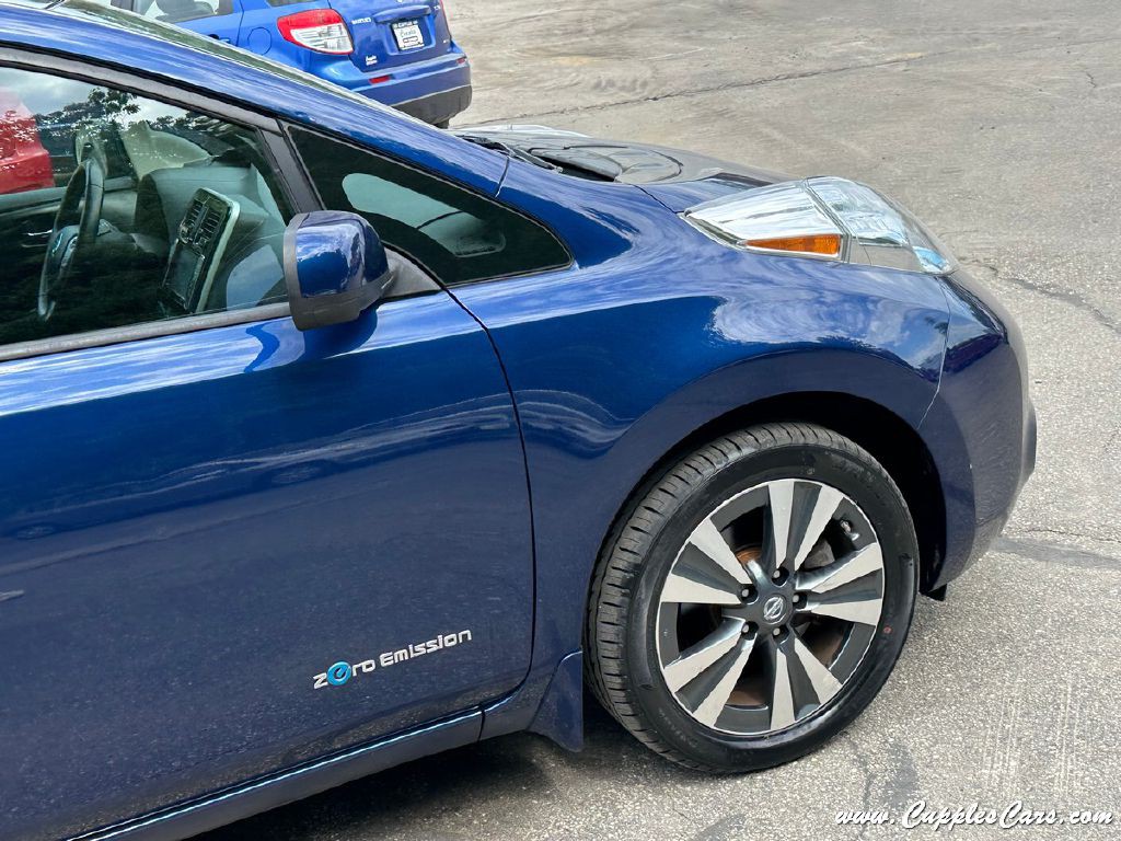 2016 Nissan Leaf Image 43