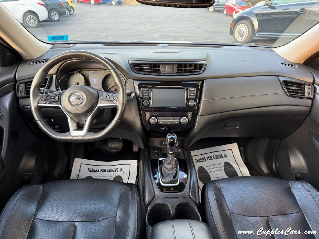 2019 Nissan Rogue Image 18