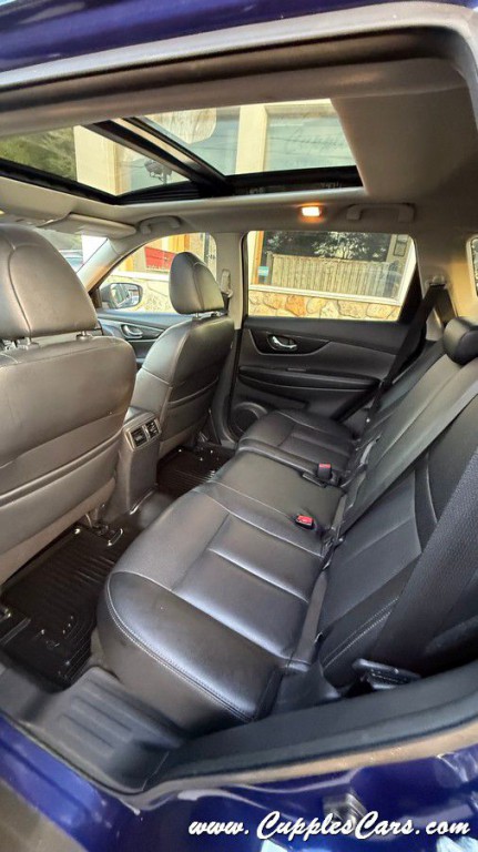 2019 Nissan Rogue Image 36