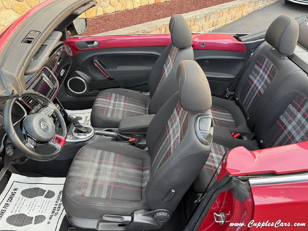 2017 Volkswagen Beetle Image 7