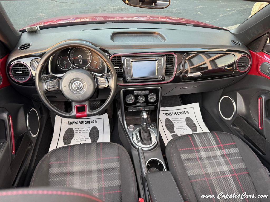 2017 Volkswagen Beetle Image 21