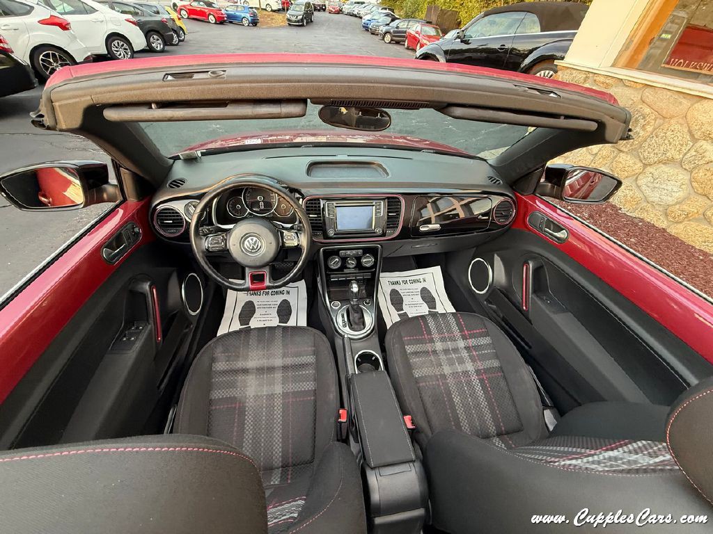 2017 Volkswagen Beetle Image 26
