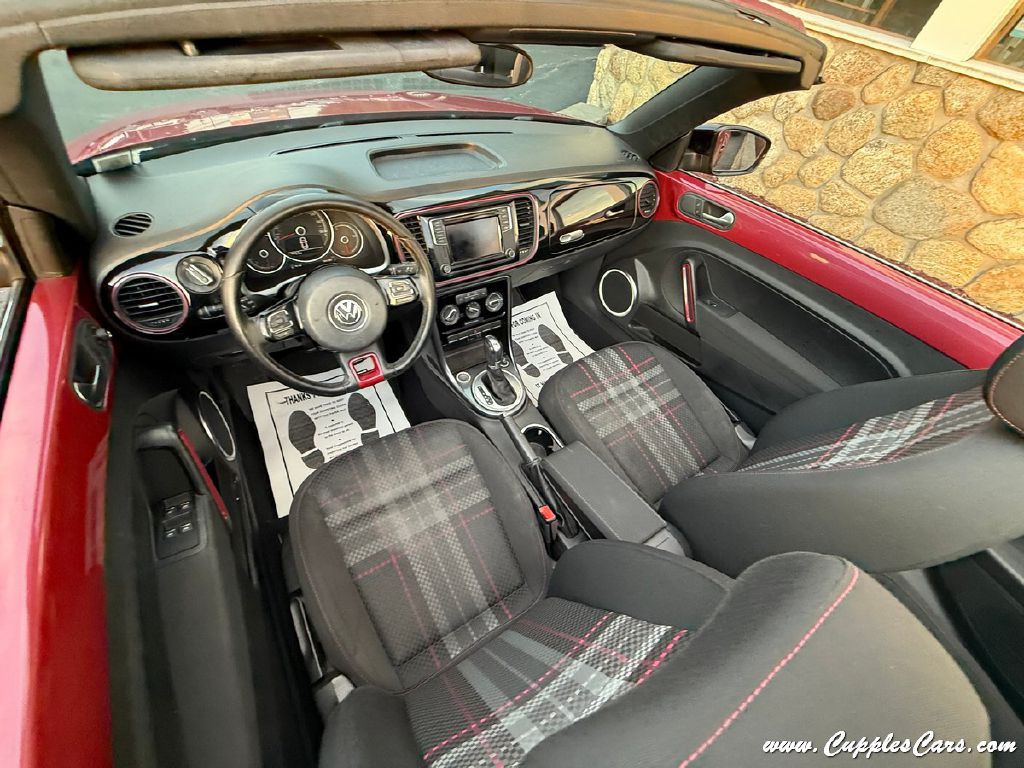 2017 Volkswagen Beetle Image 27