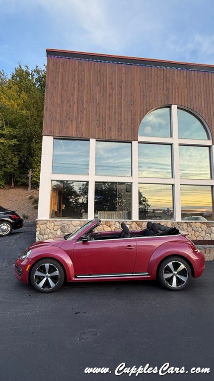 2017 Volkswagen Beetle Image 31
