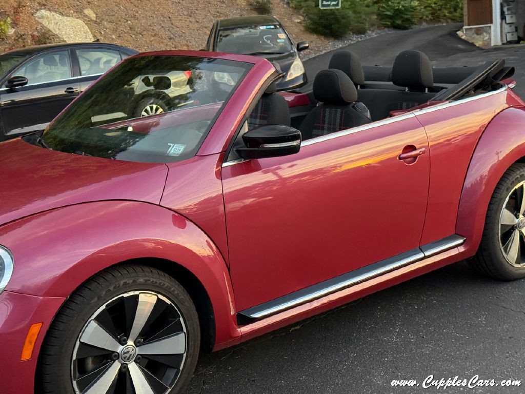 2017 Volkswagen Beetle Image 40