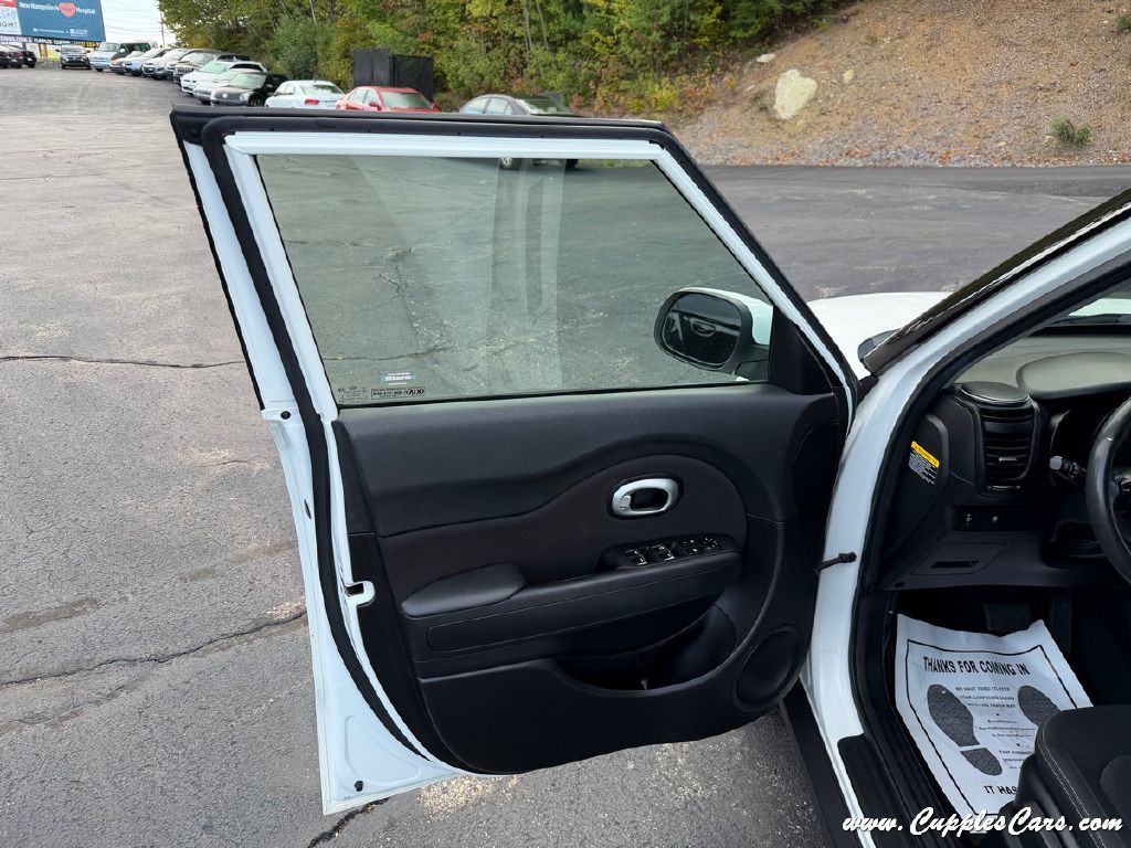 2019 Kia Soul Image 5