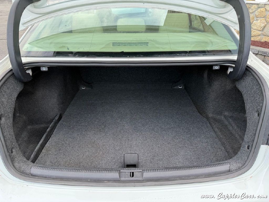 2013 Volkswagen Passat Image 7