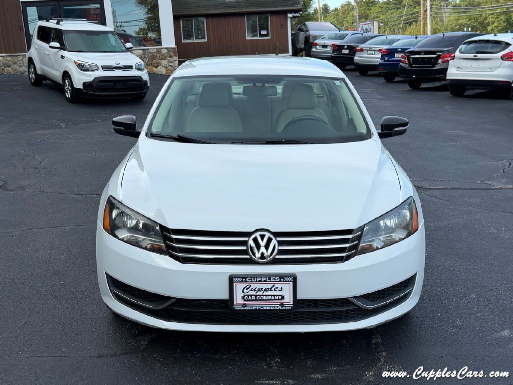 2013 Volkswagen Passat Image 29